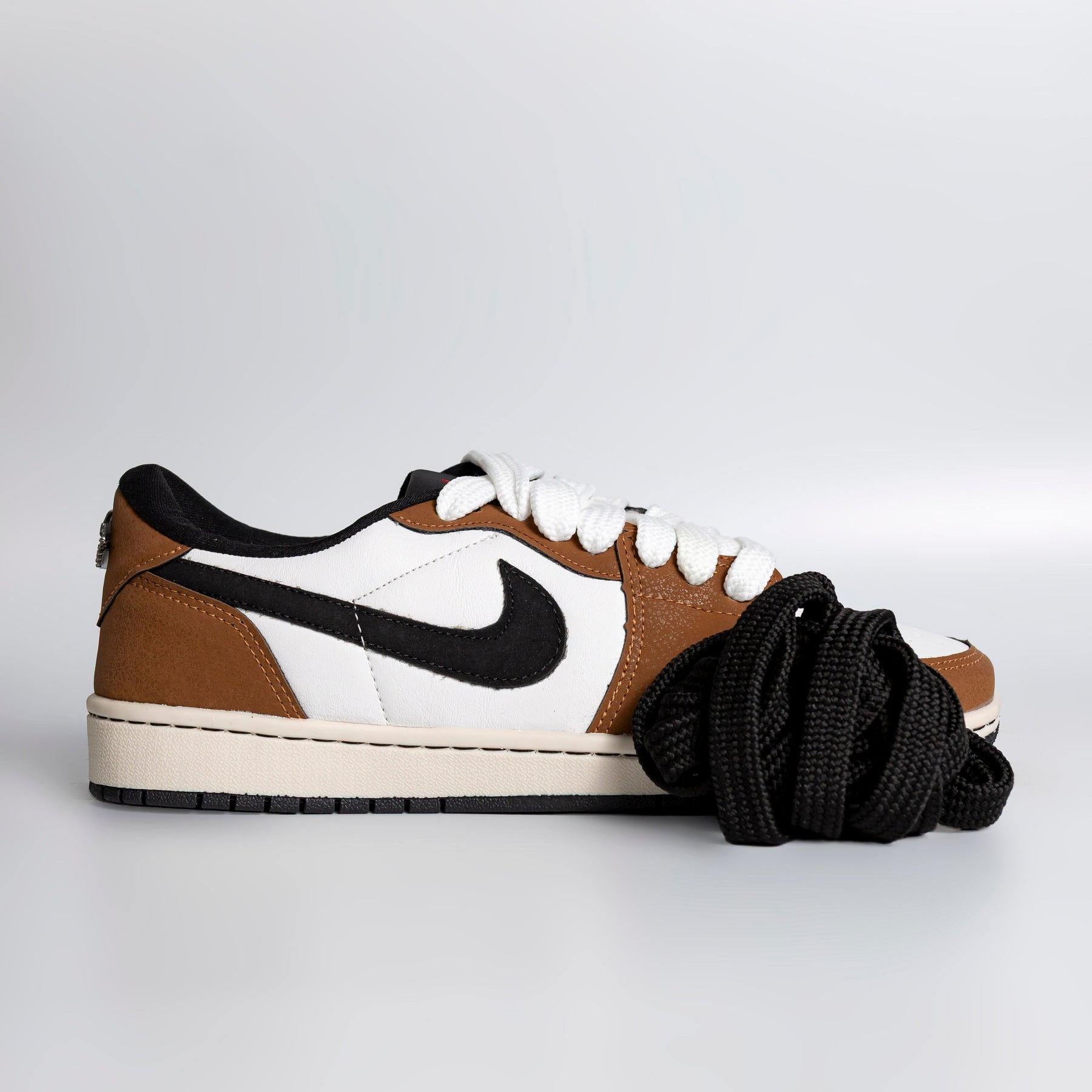 NK Air Jordan Low New Mocha (POUCAS UNIDADES)