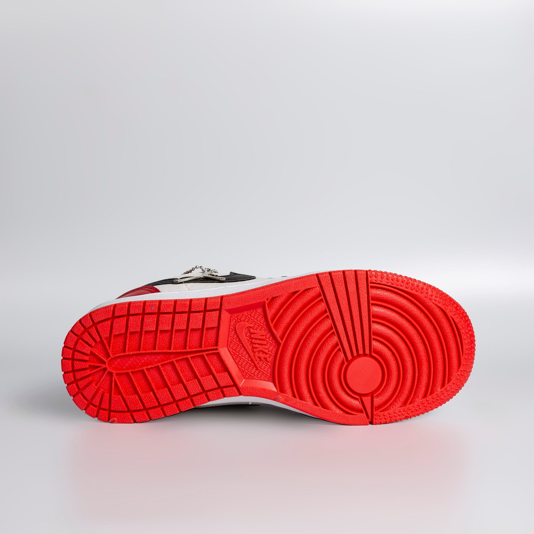 NK Air Jordan Bred toe