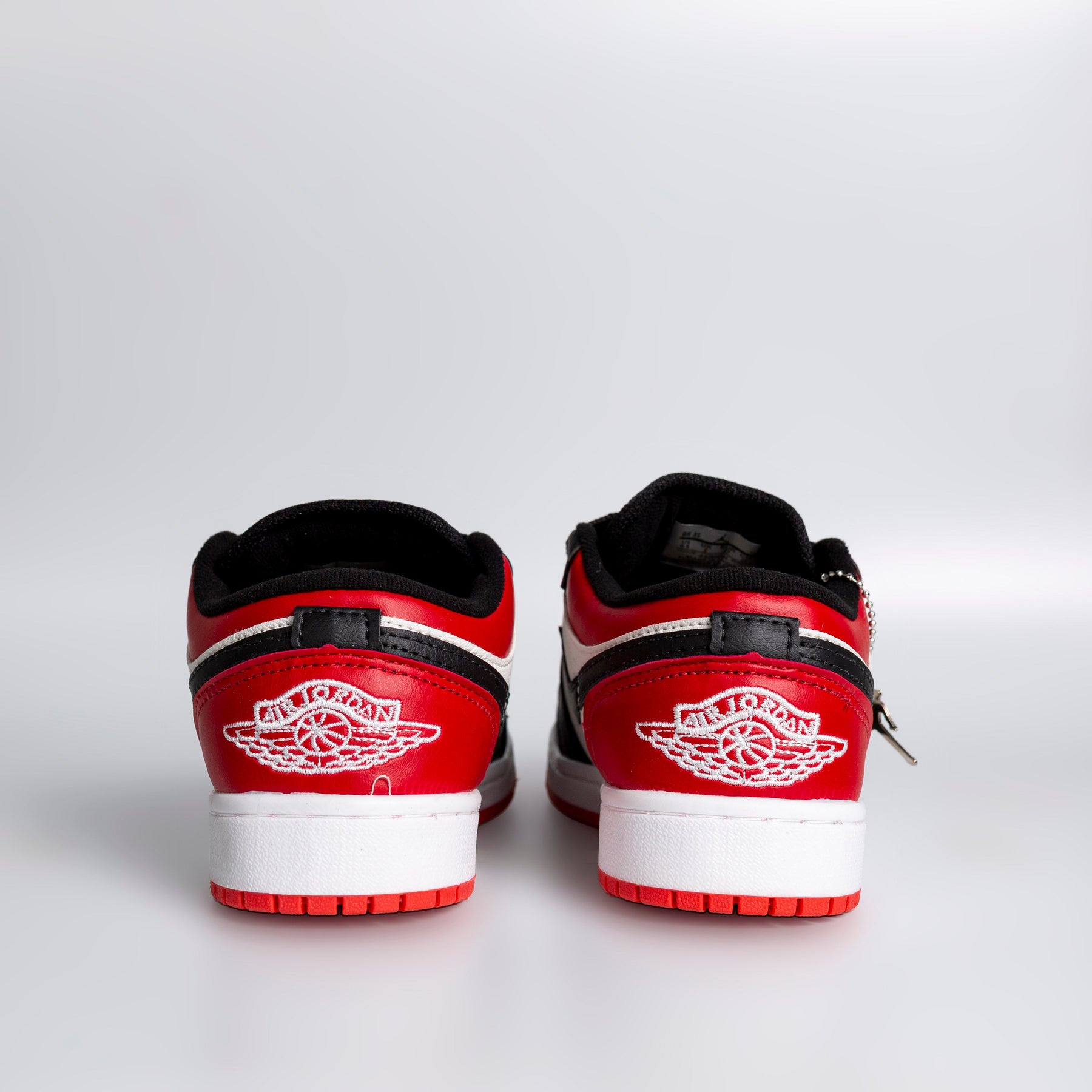 NK Air Jordan Bred toe