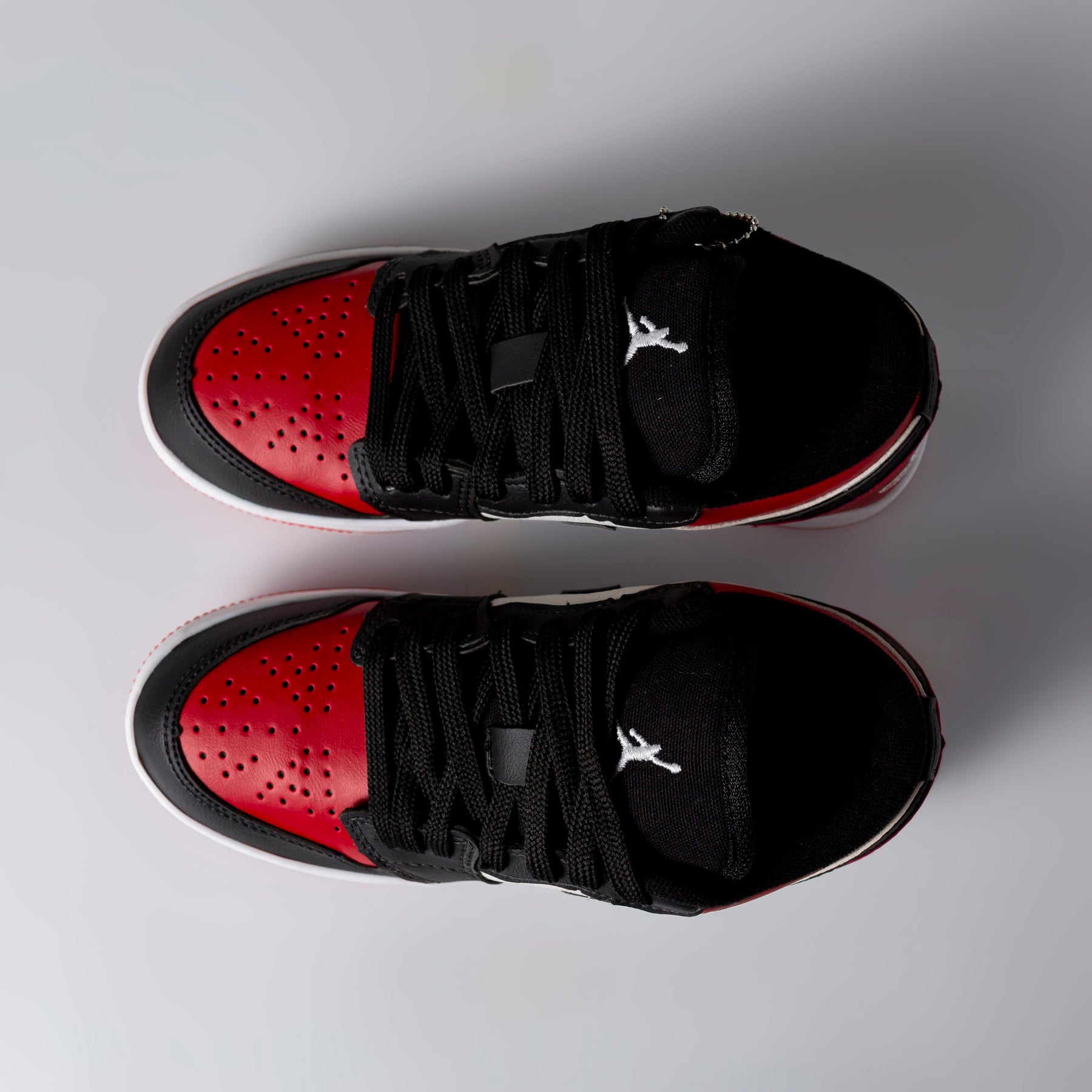 NK Air Jordan Bred toe