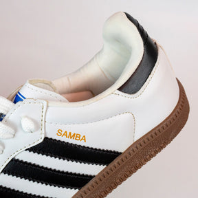 ADDS Samba Branco e Preto