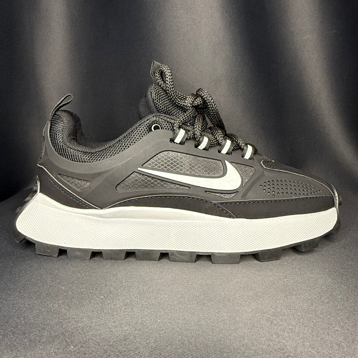 NK Bailleli Preto e Branco