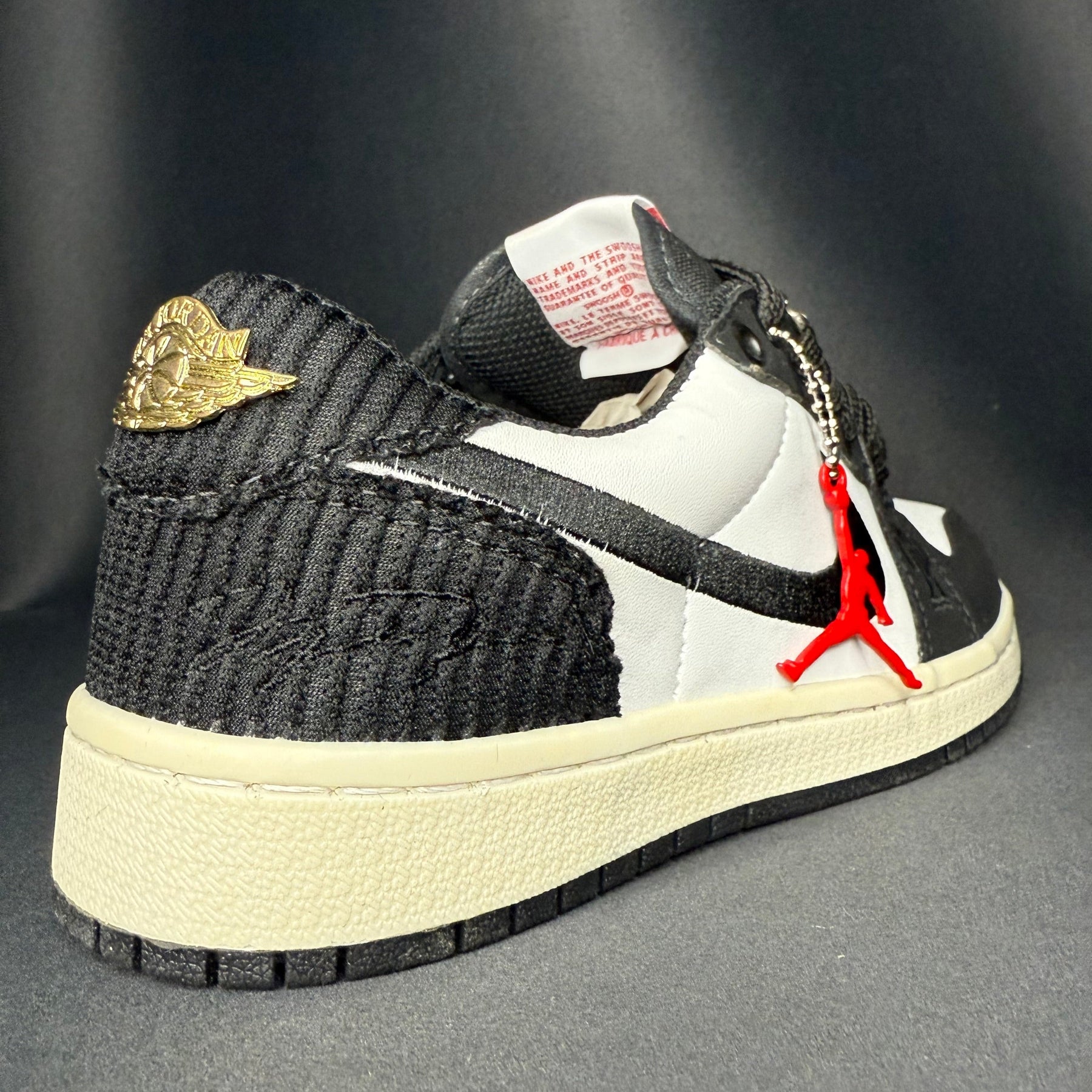 Air Jordan Preto e Branco