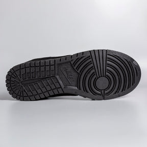 NK Dunk Low Triple Black