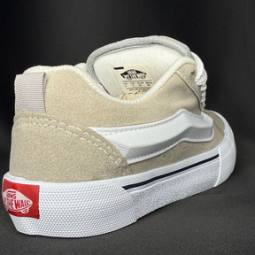 VNS Knu Cinza & Branco