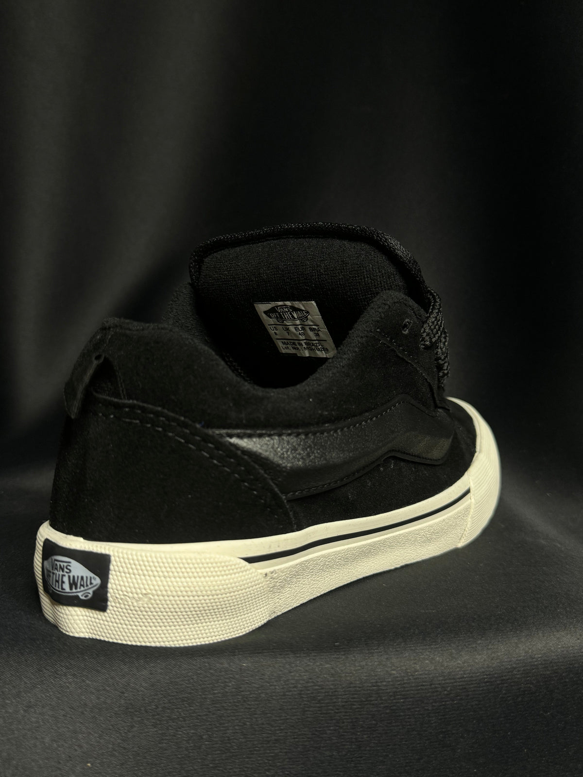 VNS Knu Preto & Bege