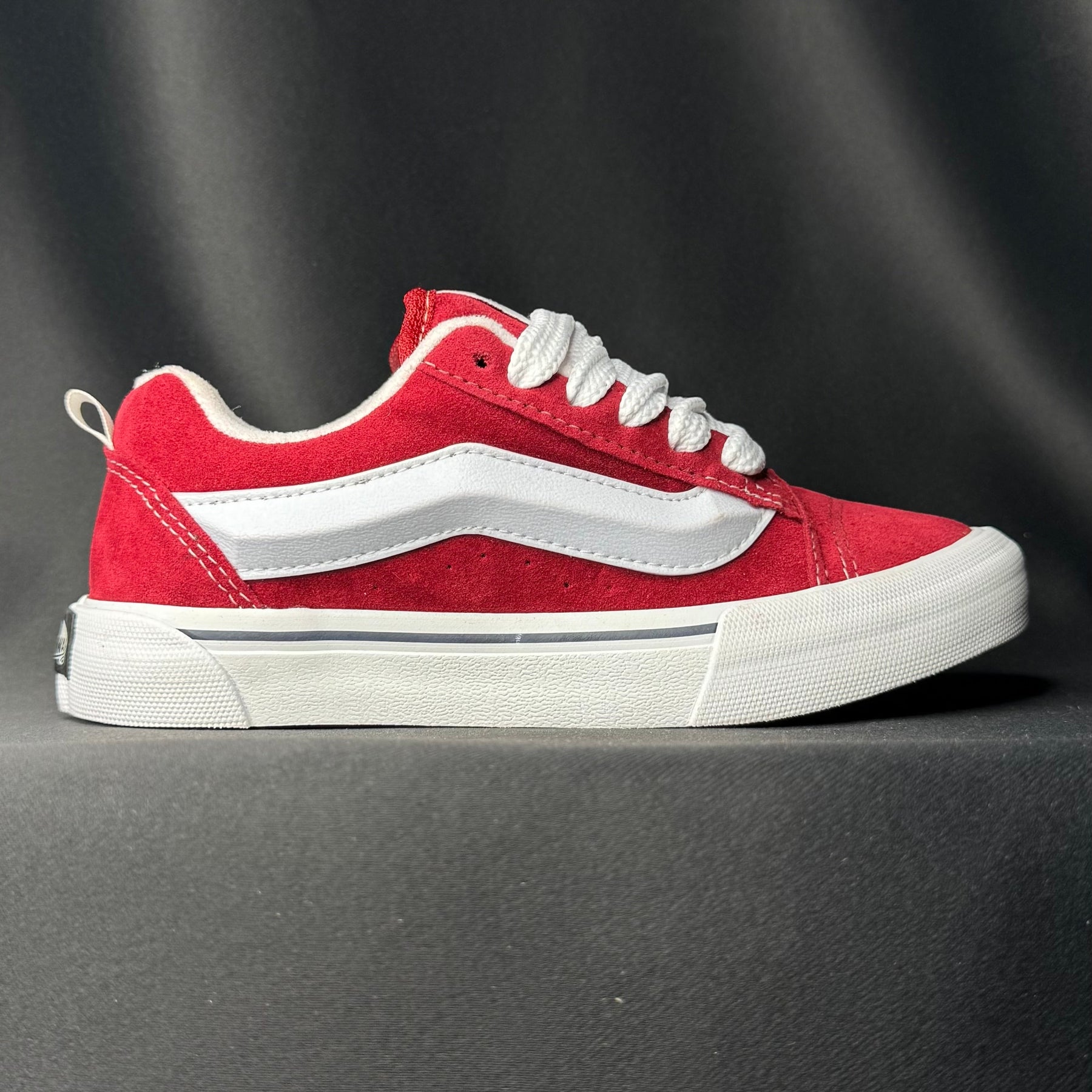 VNS Knu Vermelho & Branco