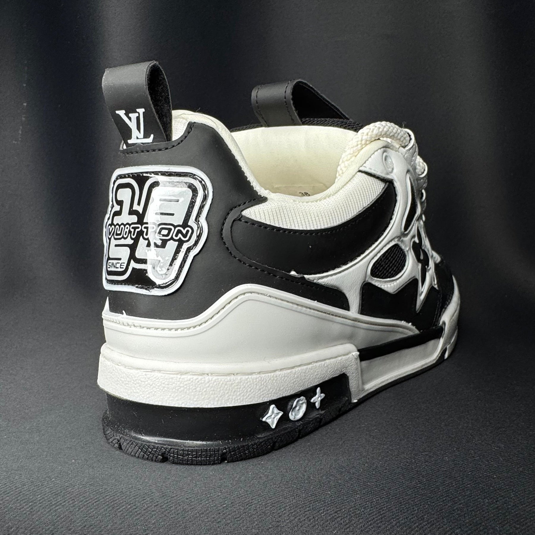 LV Skate Preto & Branco