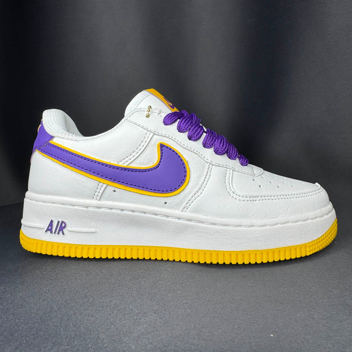 AF1 Lakers