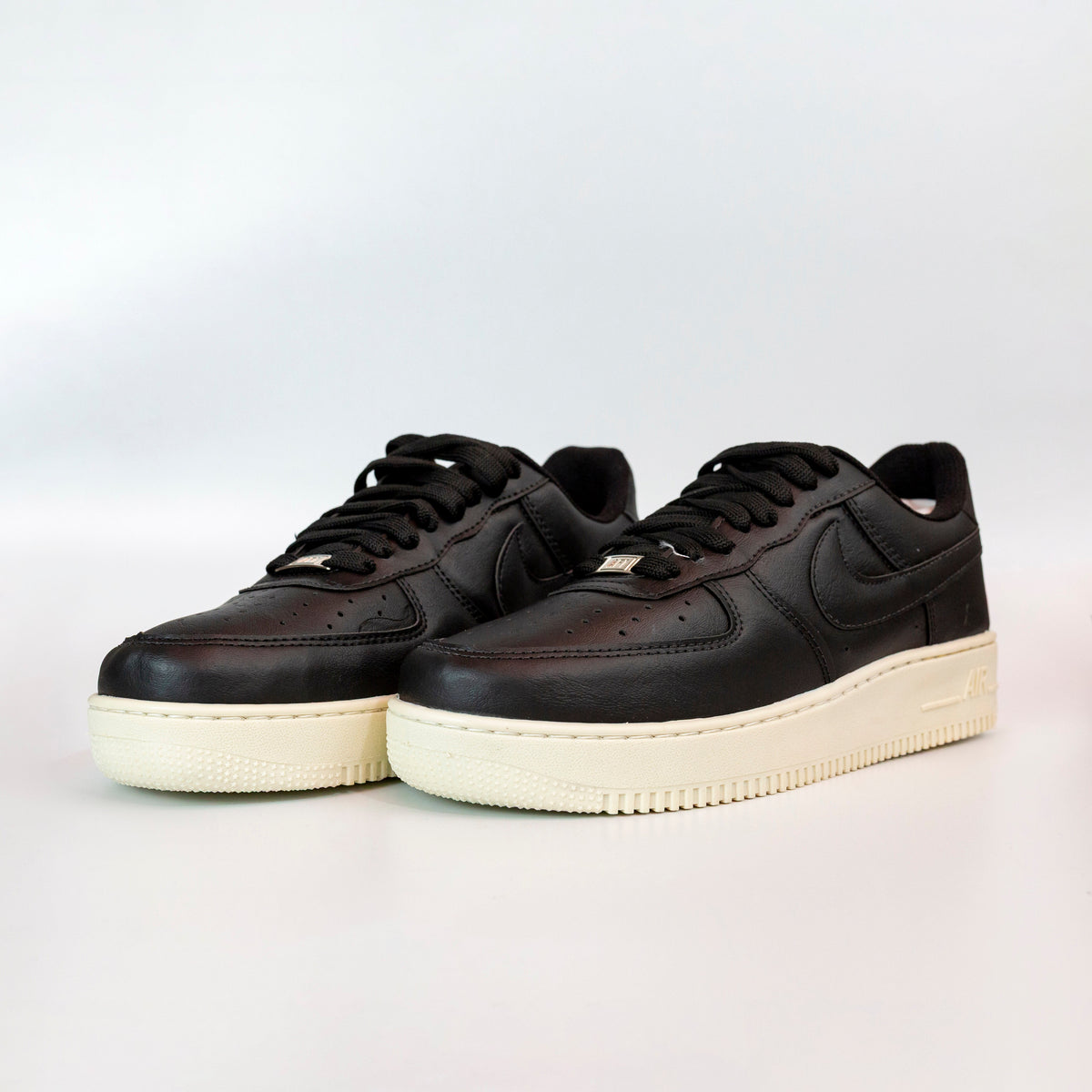 NK Air Force One Preto Creme