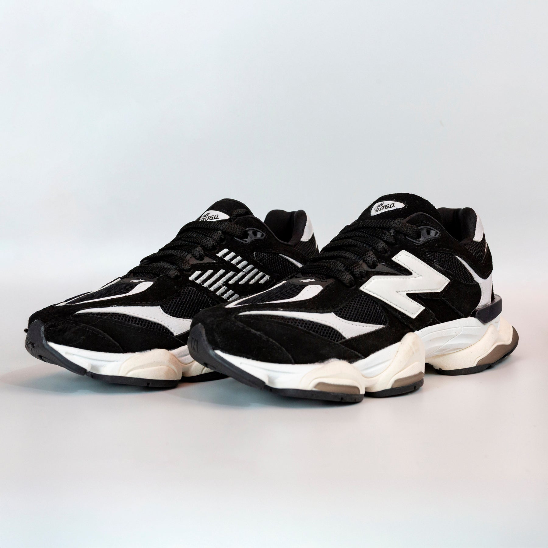 NB 9060 Preto e Branco
